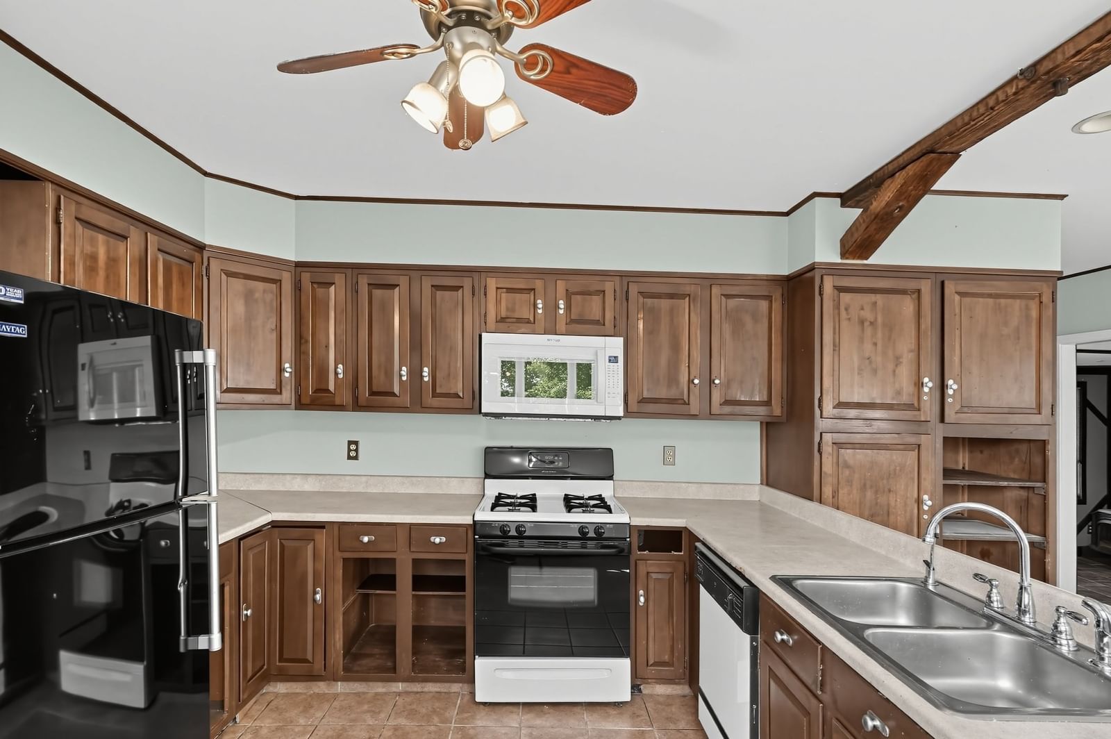 47 Fremont St Taunton — Photo 8 of 28