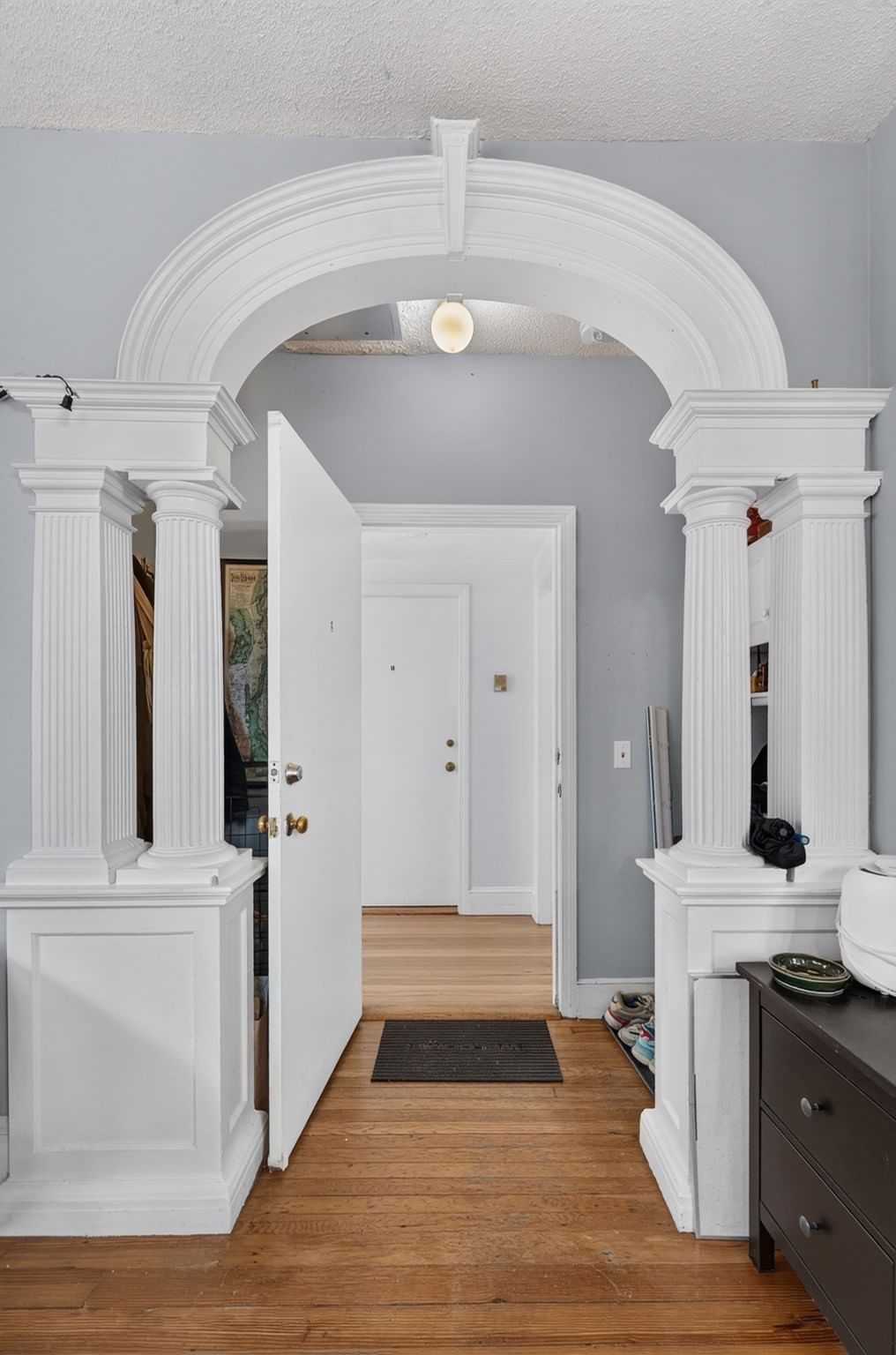34 Central St Somerville — Photo 4 of 42