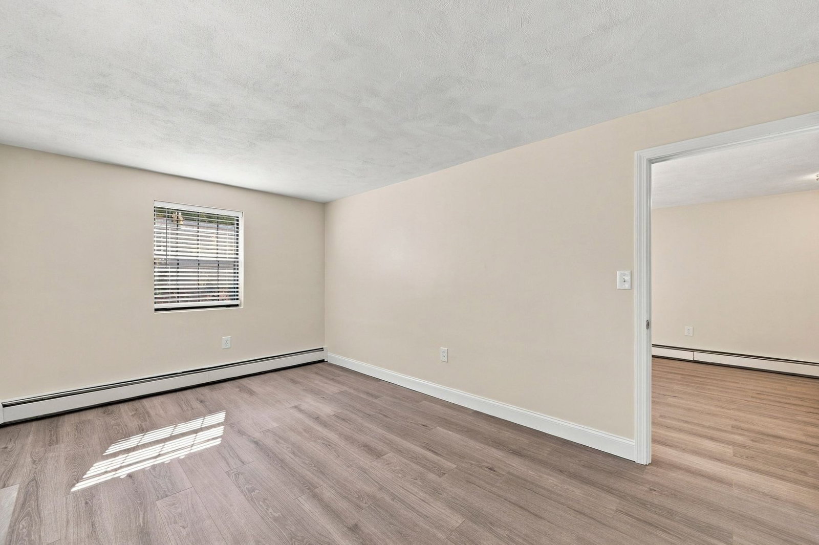 354 Broadway #5 Lynn — Photo 17 of 29