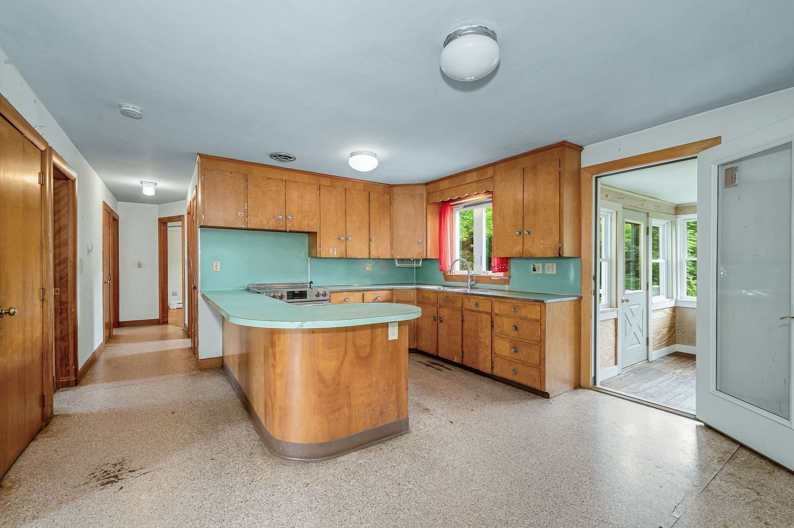 129 Forest St Haverhill — Photo 13 of 42