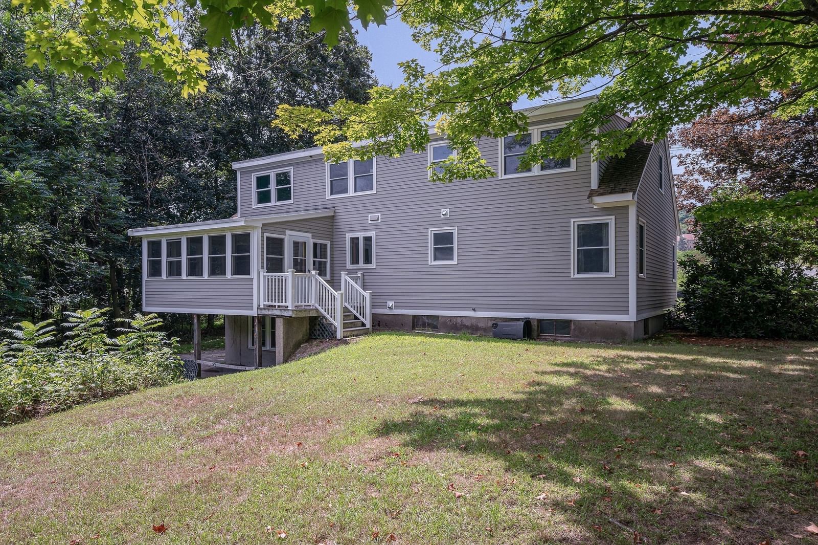 129 Forest St Haverhill — Photo 5 of 42