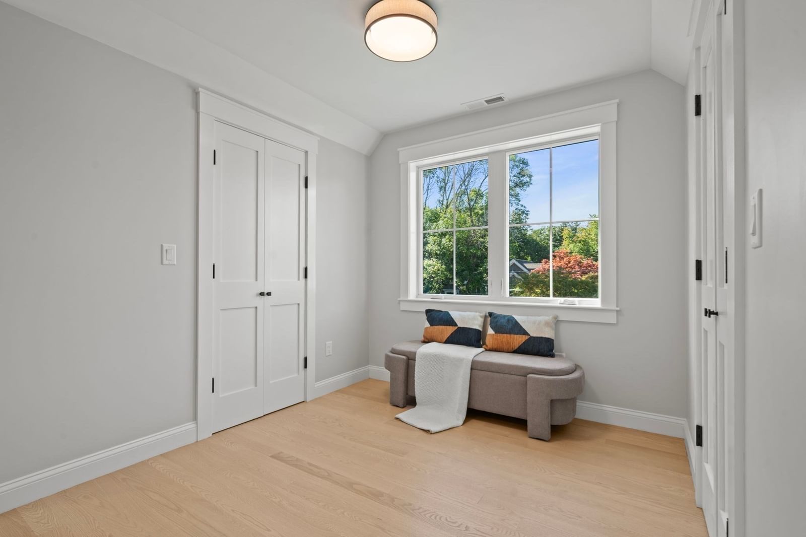 158 Lake St Wilmington — Photo 19 of 34