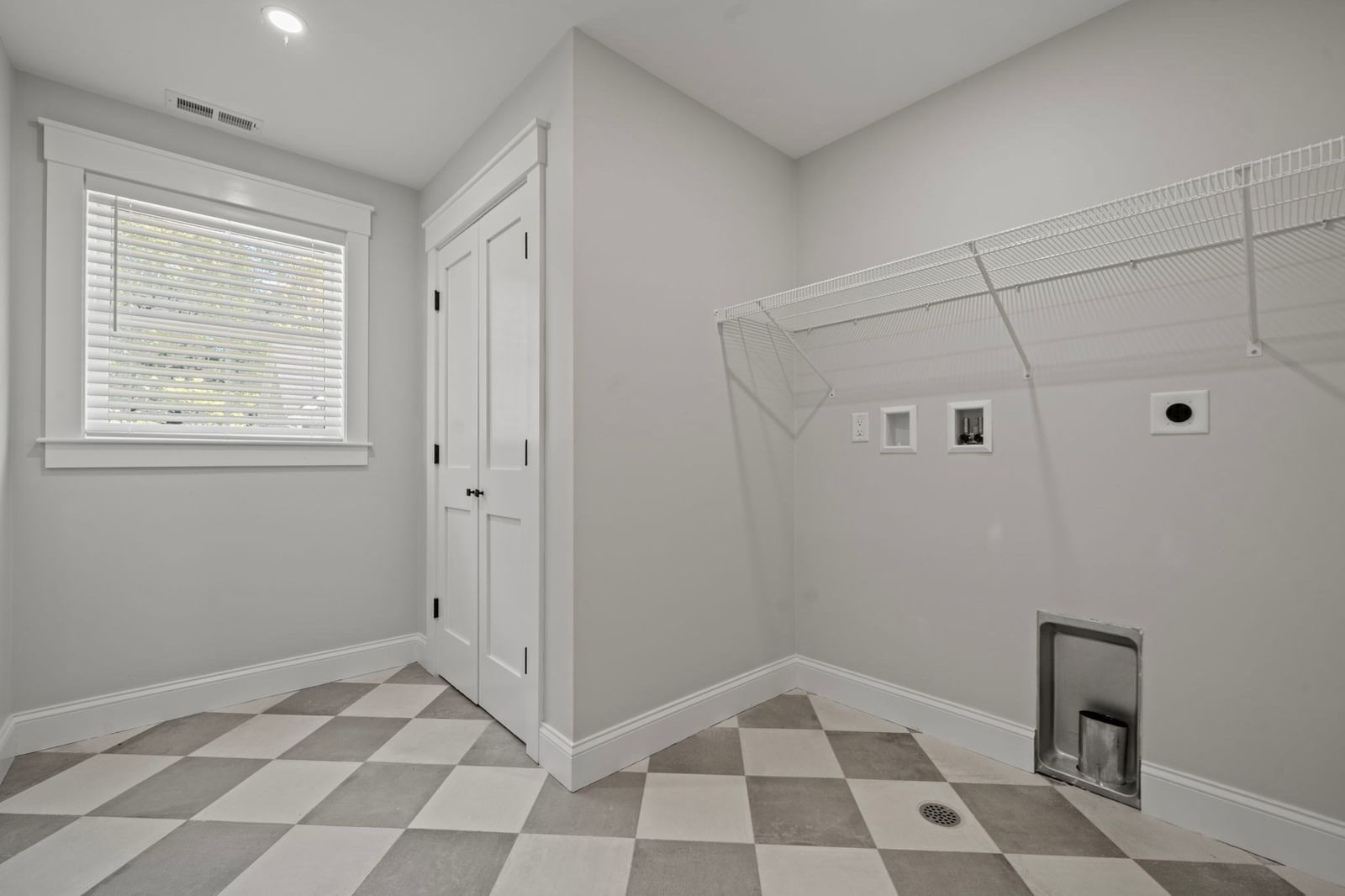 158 Lake St Wilmington — Photo 30 of 34