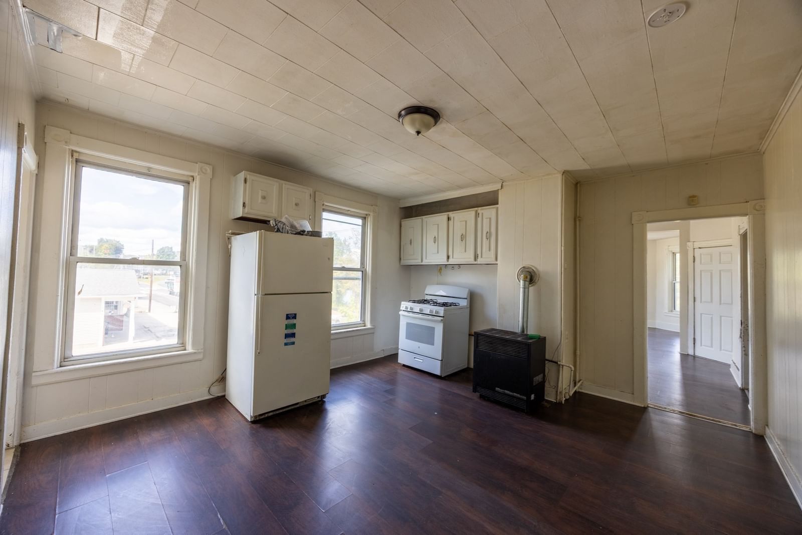 66 E Main St Southbridge — Photo 19 of 36