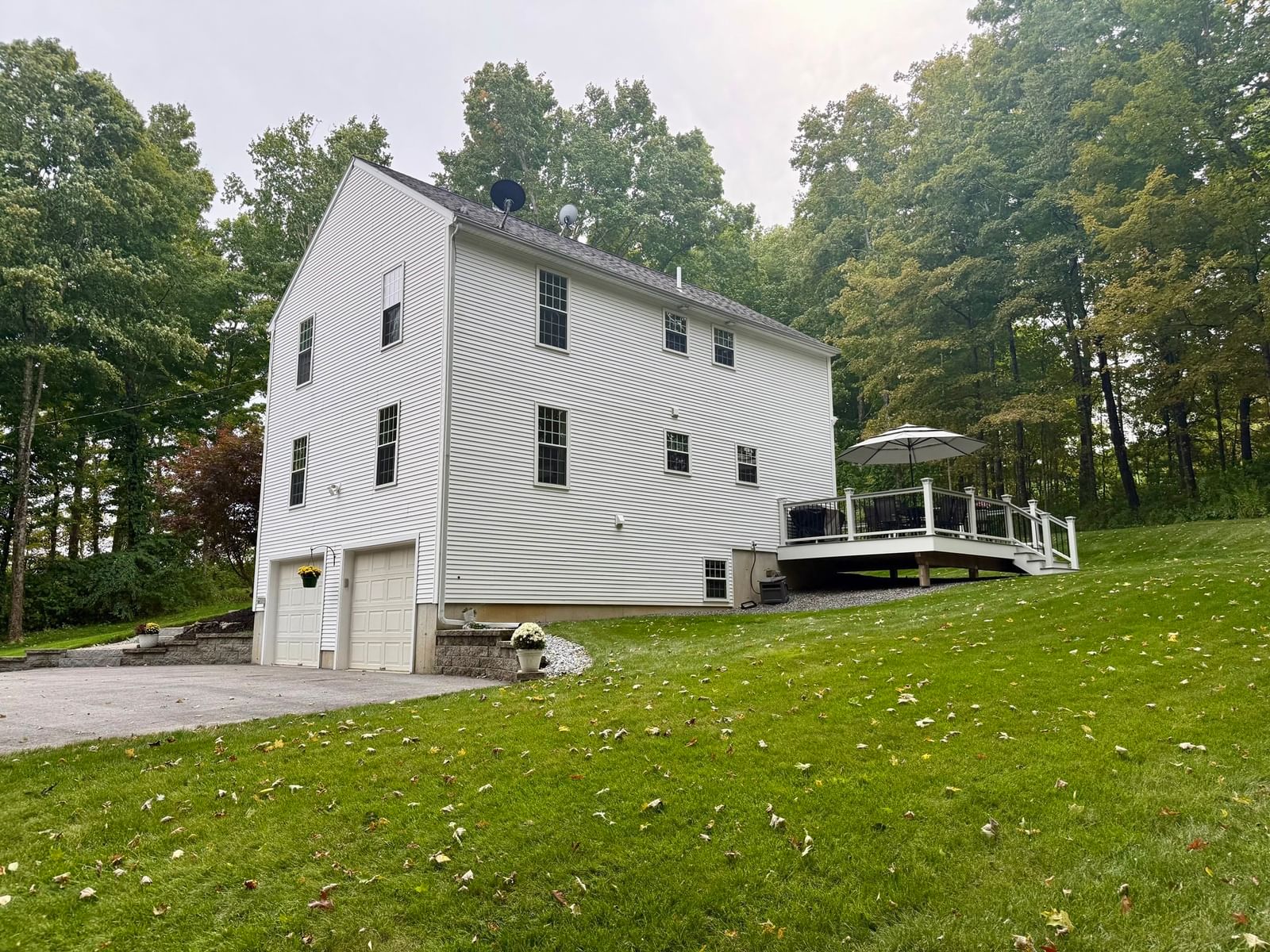 823 Moore Rd New Braintree — Photo 3 of 21