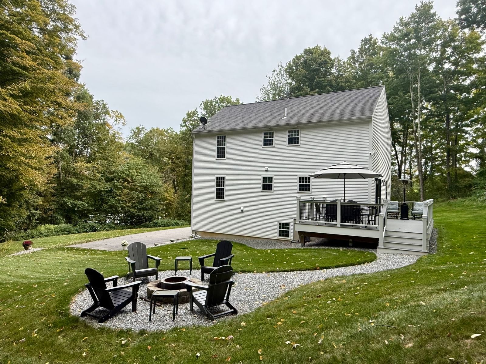 823 Moore Rd New Braintree — Photo 4 of 21