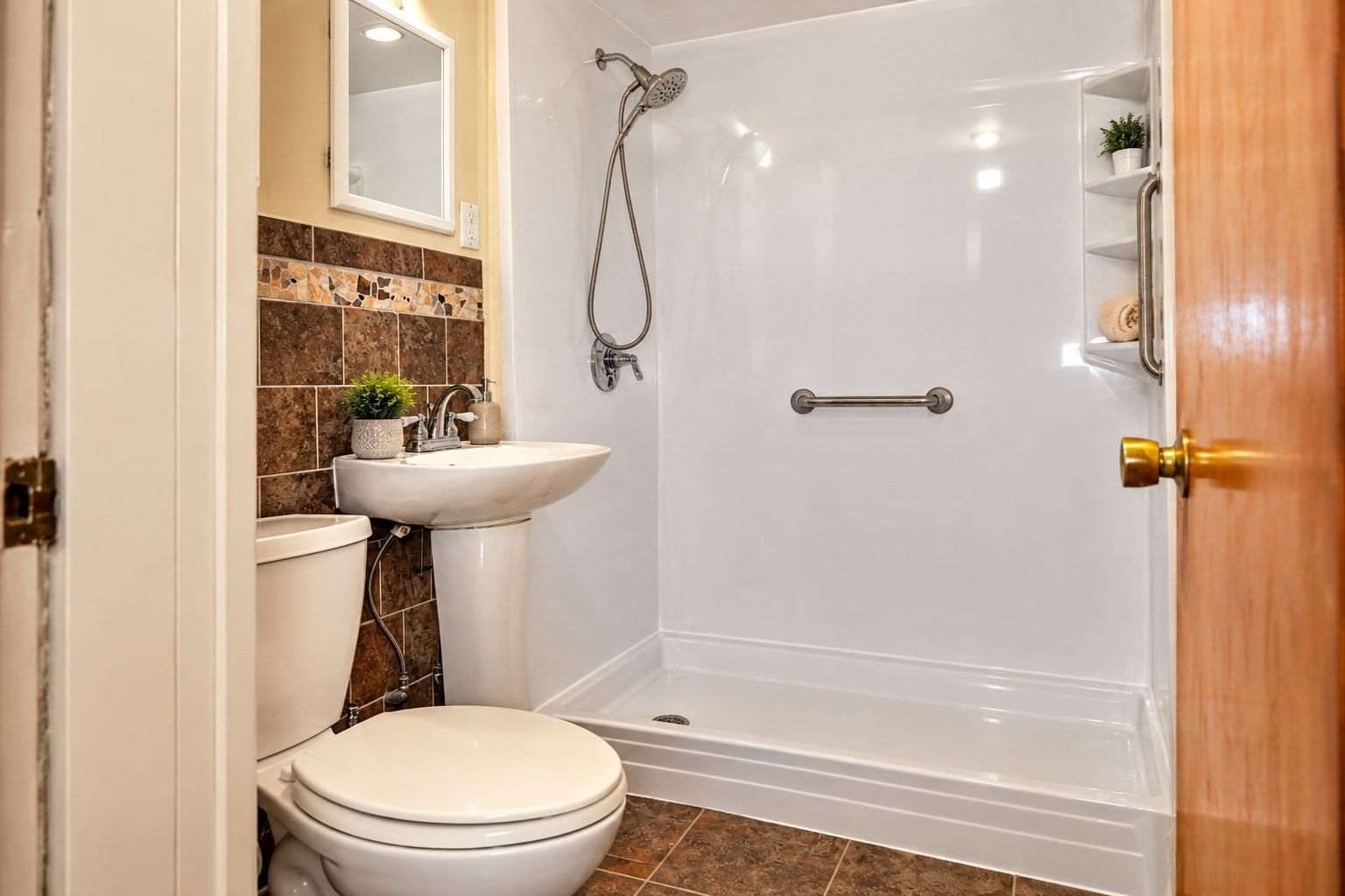 43 Mckinley St. Revere — Photo 14 of 19