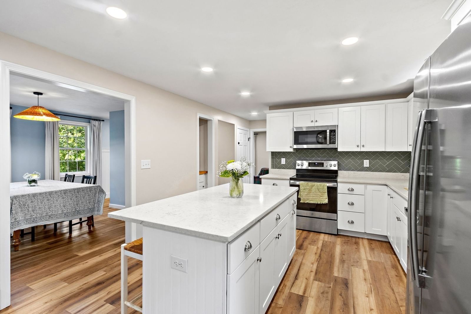 23 Sharps Dr Plymouth — Photo 3 of 42