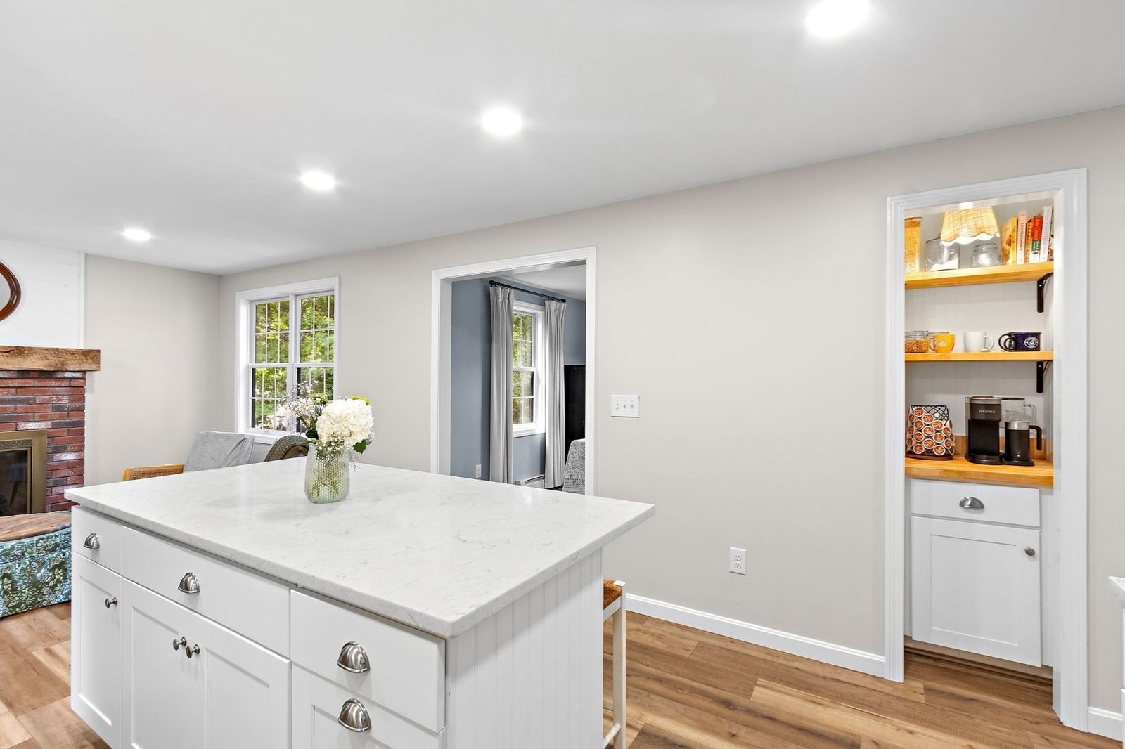 23 Sharps Dr Plymouth — Photo 4 of 42