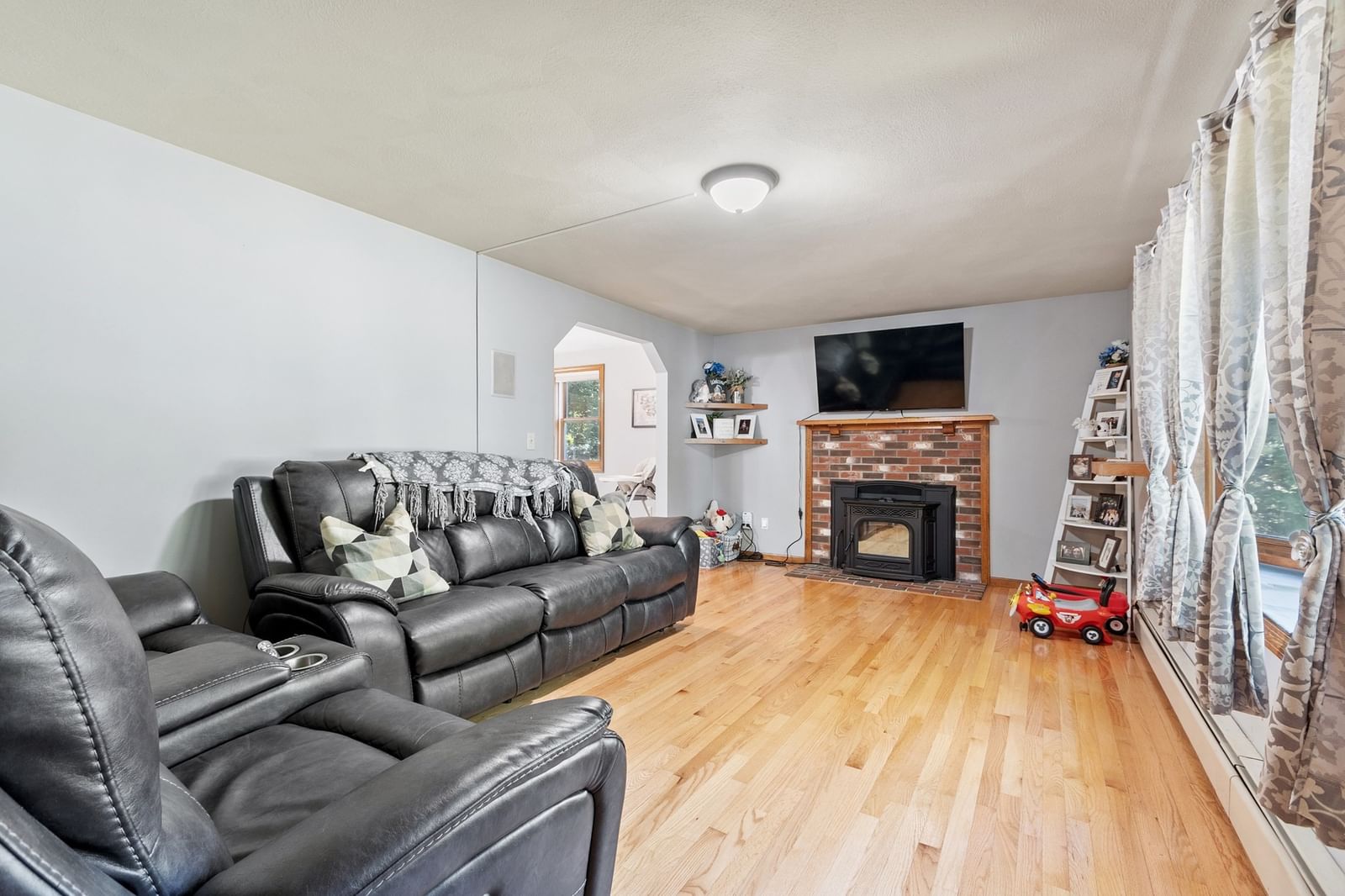 71 Hapgood Street Winchendon — Photo 11 of 41