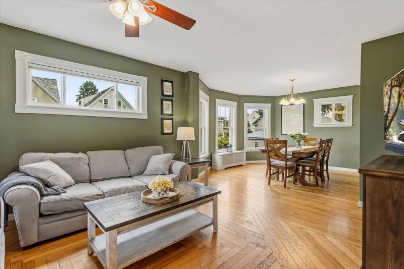 5 Mooney Avenue