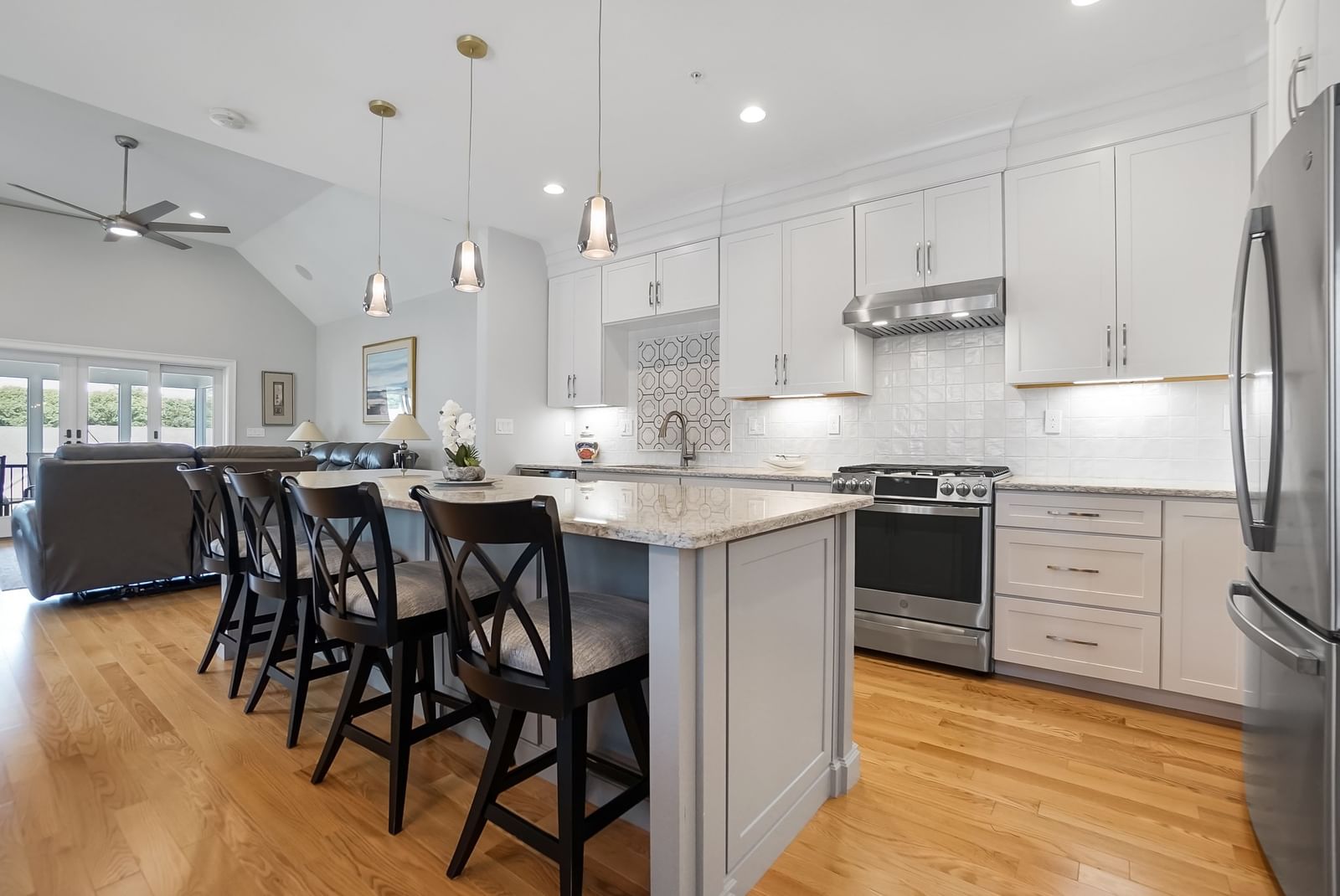 38 Weston  Lane #38 Hopkinton — Photo 5 of 42