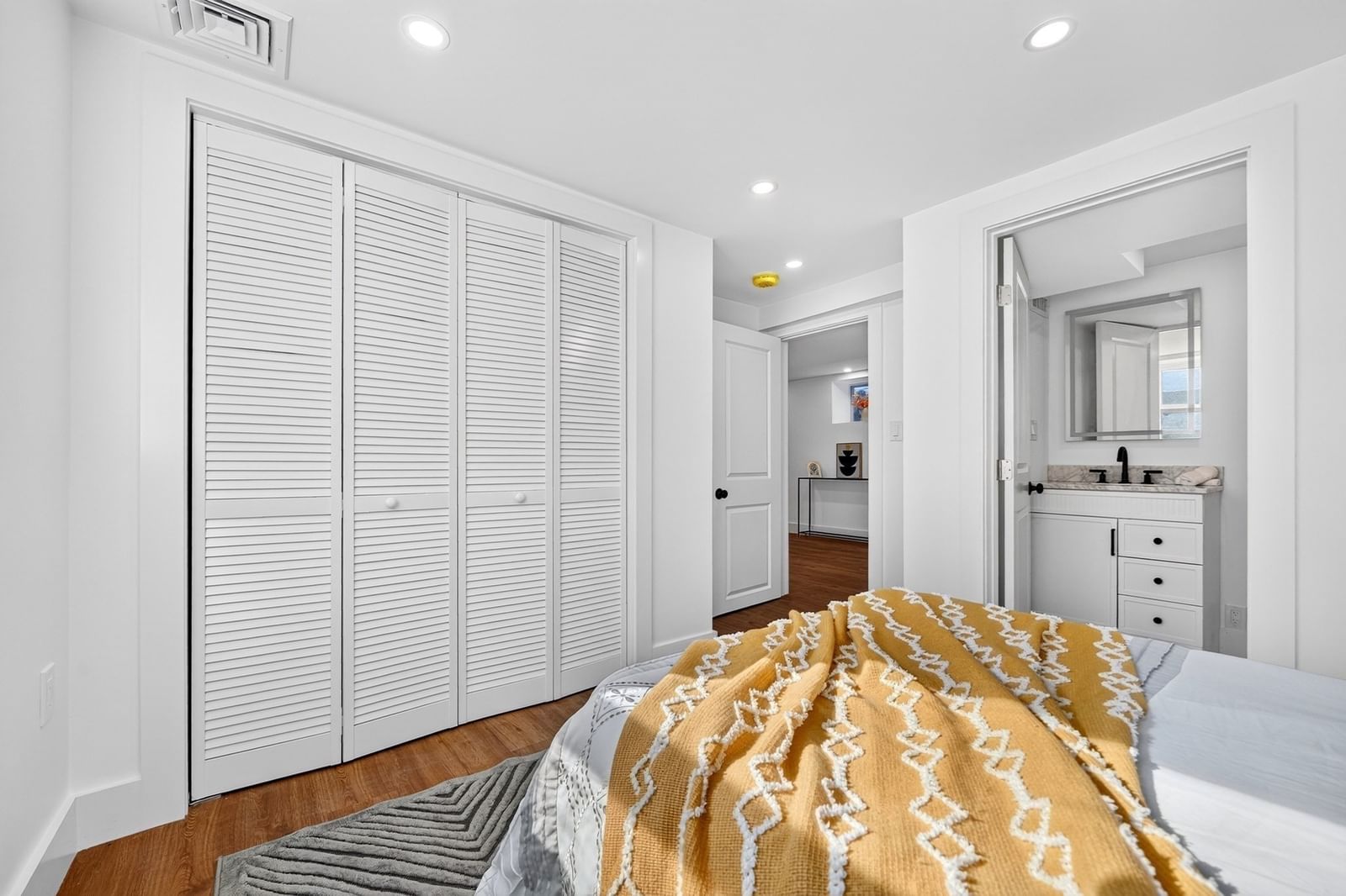 46 Walden St #46 Cambridge — Photo 20 of 29