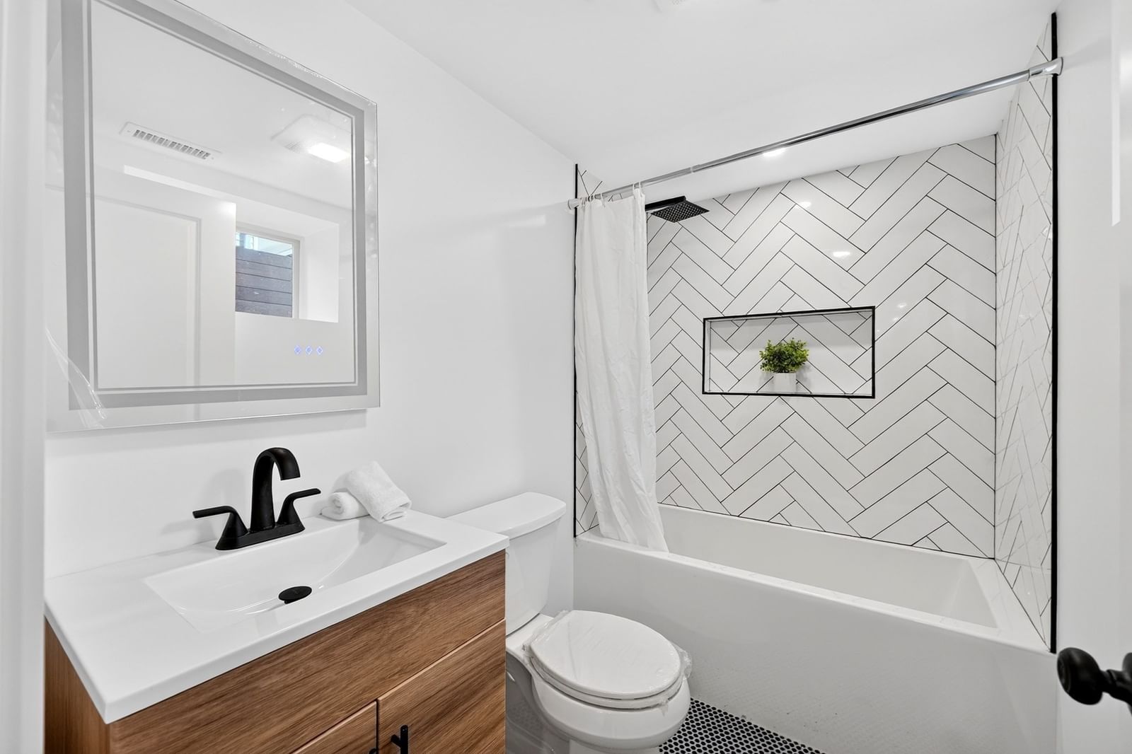46 Walden St #46 Cambridge — Photo 22 of 29
