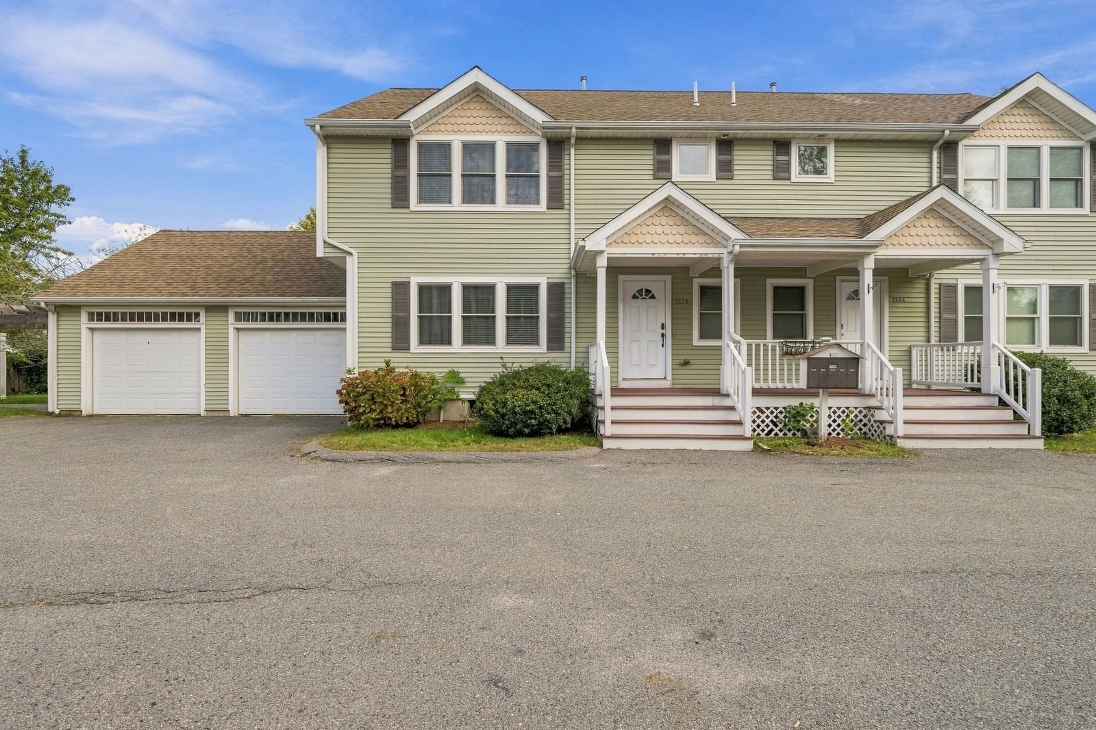 Property at 117 Ingell St #B, Taunton, MA 02780