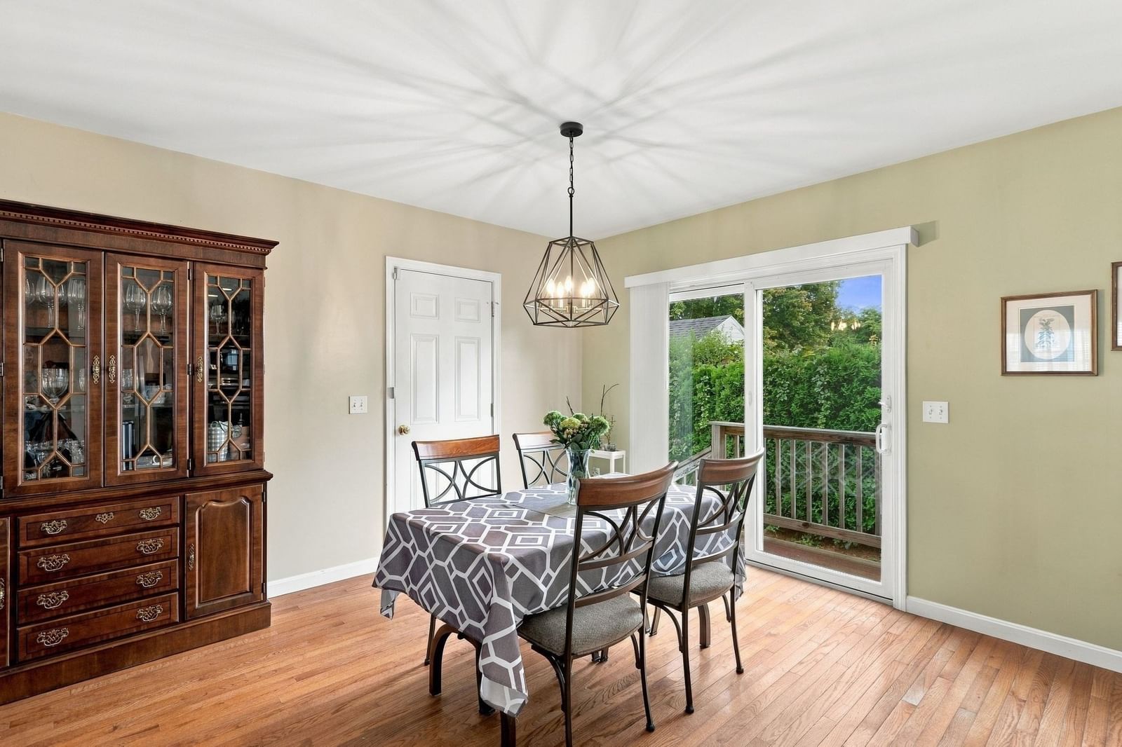 117 Ingell St #B Taunton — Photo 14 of 40