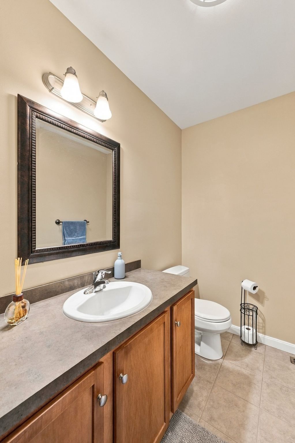 117 Ingell St #B Taunton — Photo 17 of 40