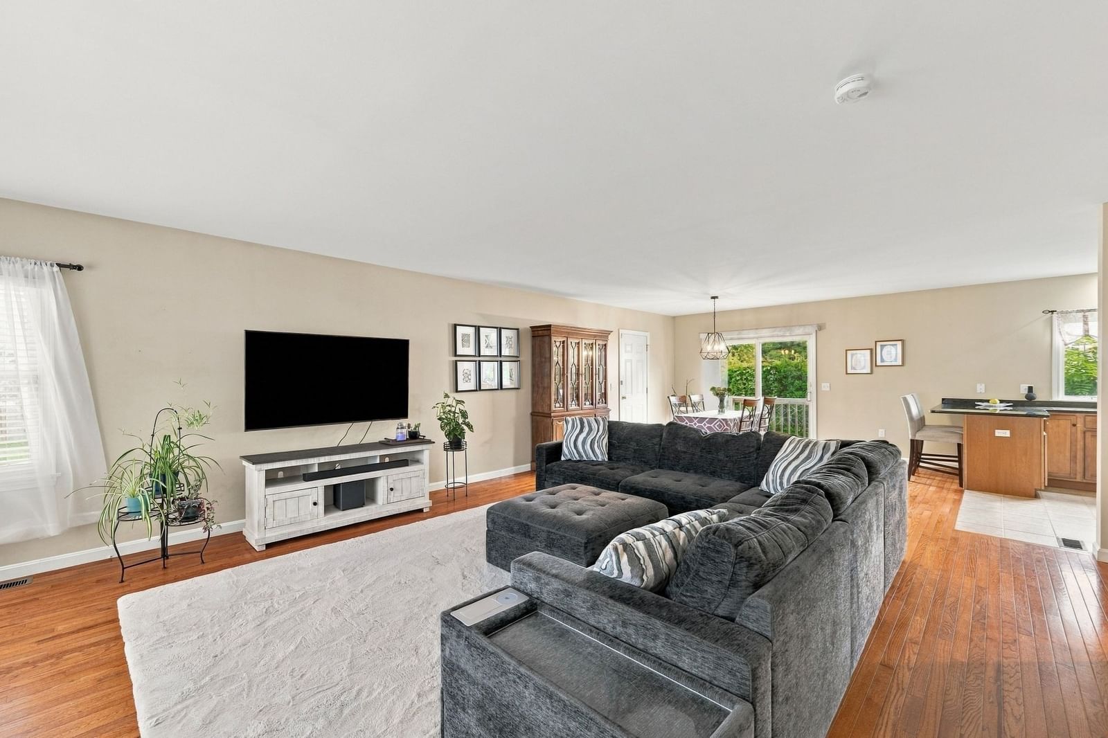 117 Ingell St #B Taunton — Photo 6 of 40