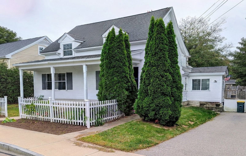81 Pleasant Street