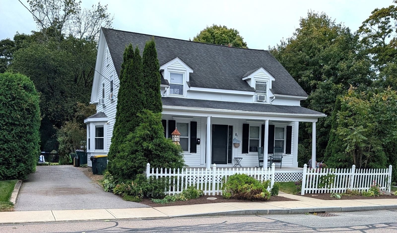 81 Pleasant Street Franklin — Photo 2 of 42