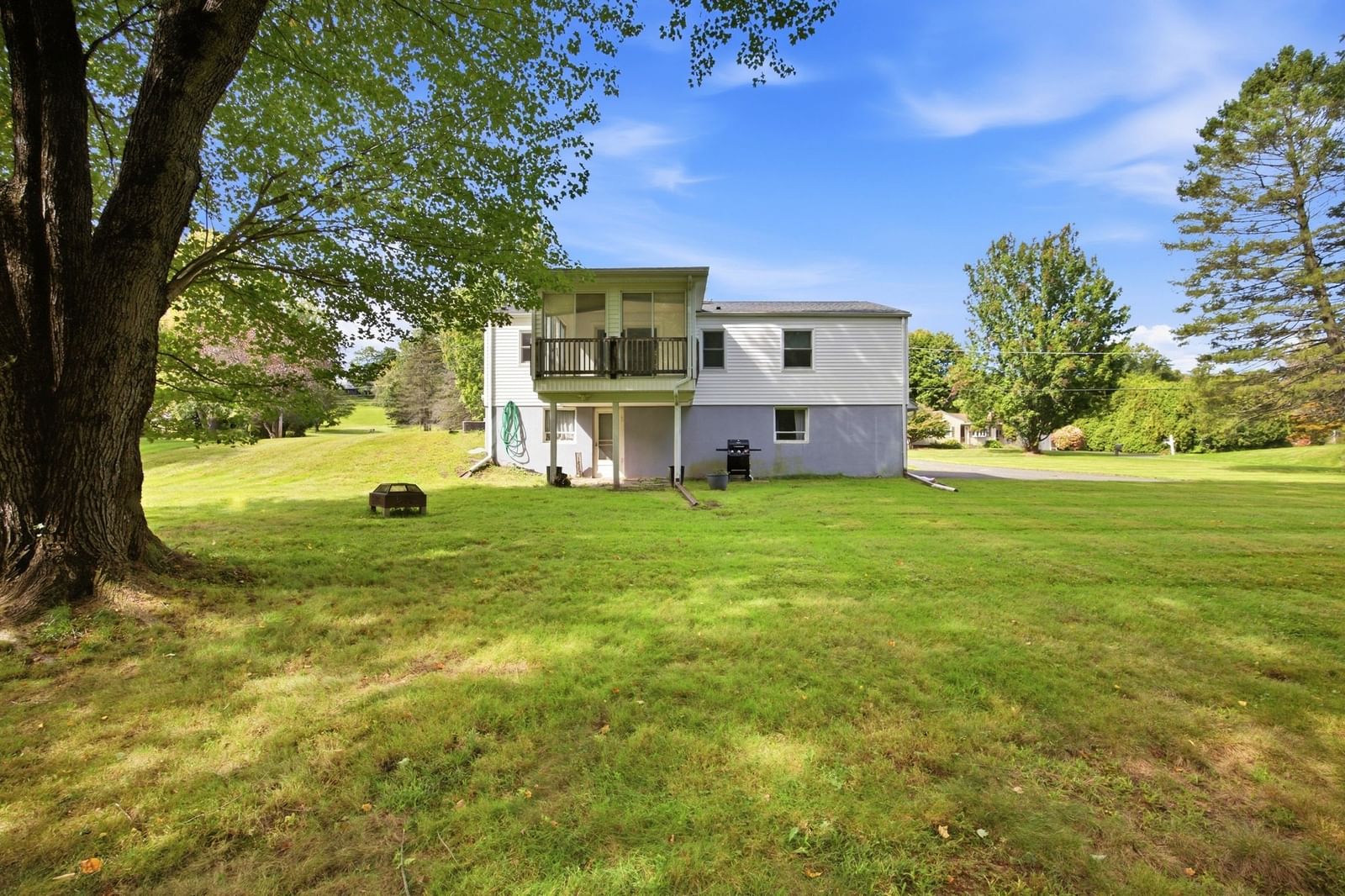 15 Edison Dr South Hadley — Photo 37 of 42