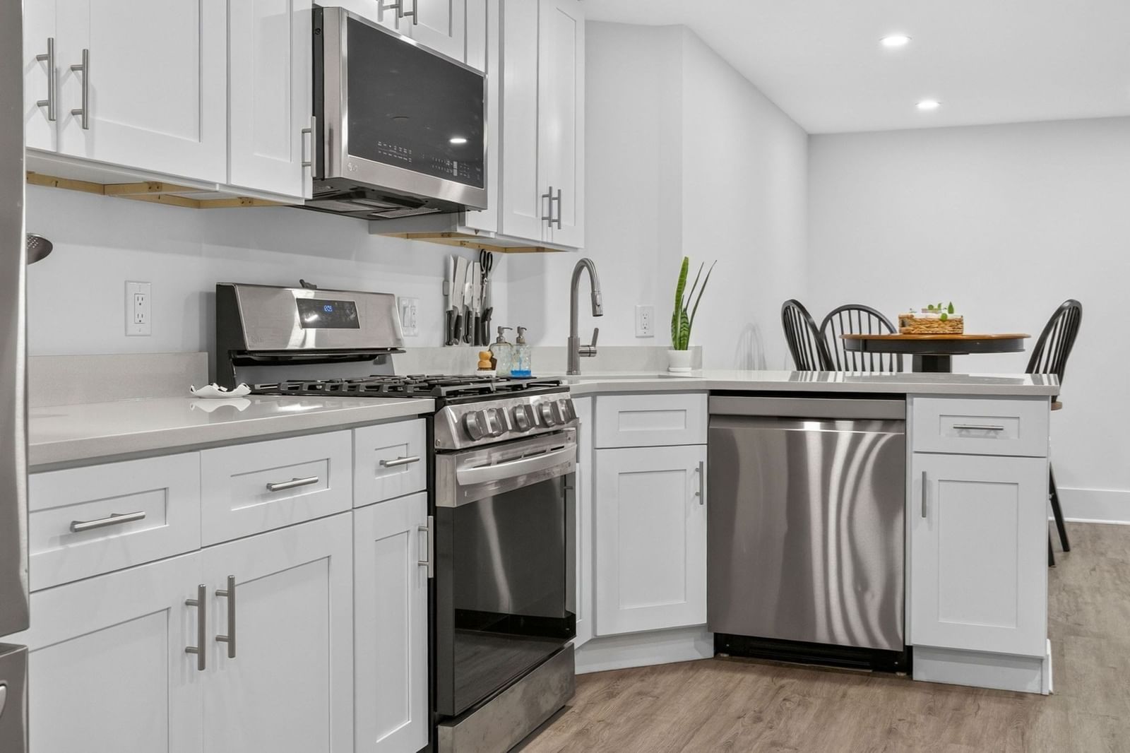 79 Maple Street #1 Boston — Photo 4 of 23