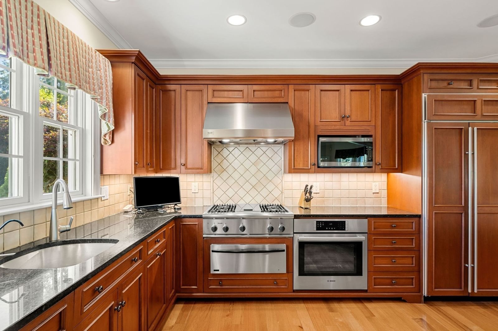 55 S Main Street Topsfield — Photo 8 of 42