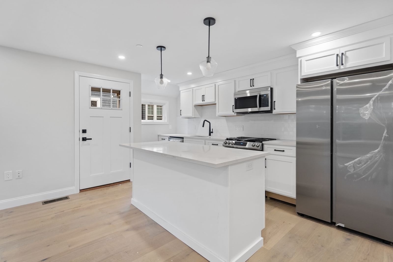 57 Notting Hill Road Boston — Photo 2 of 21