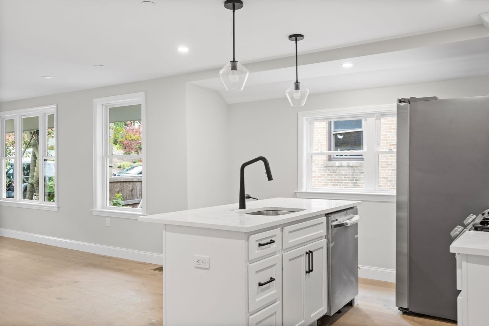 57 Notting Hill Road Boston — Photo 7 of 21