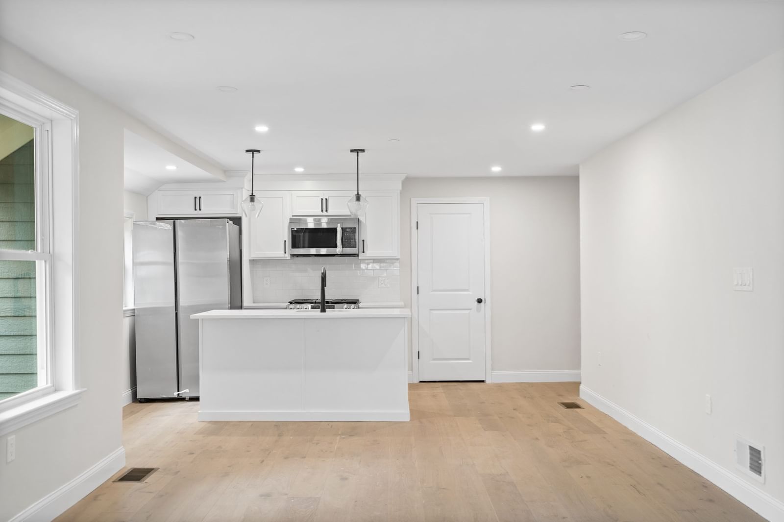 57 Notting Hill Road Boston — Photo 9 of 21