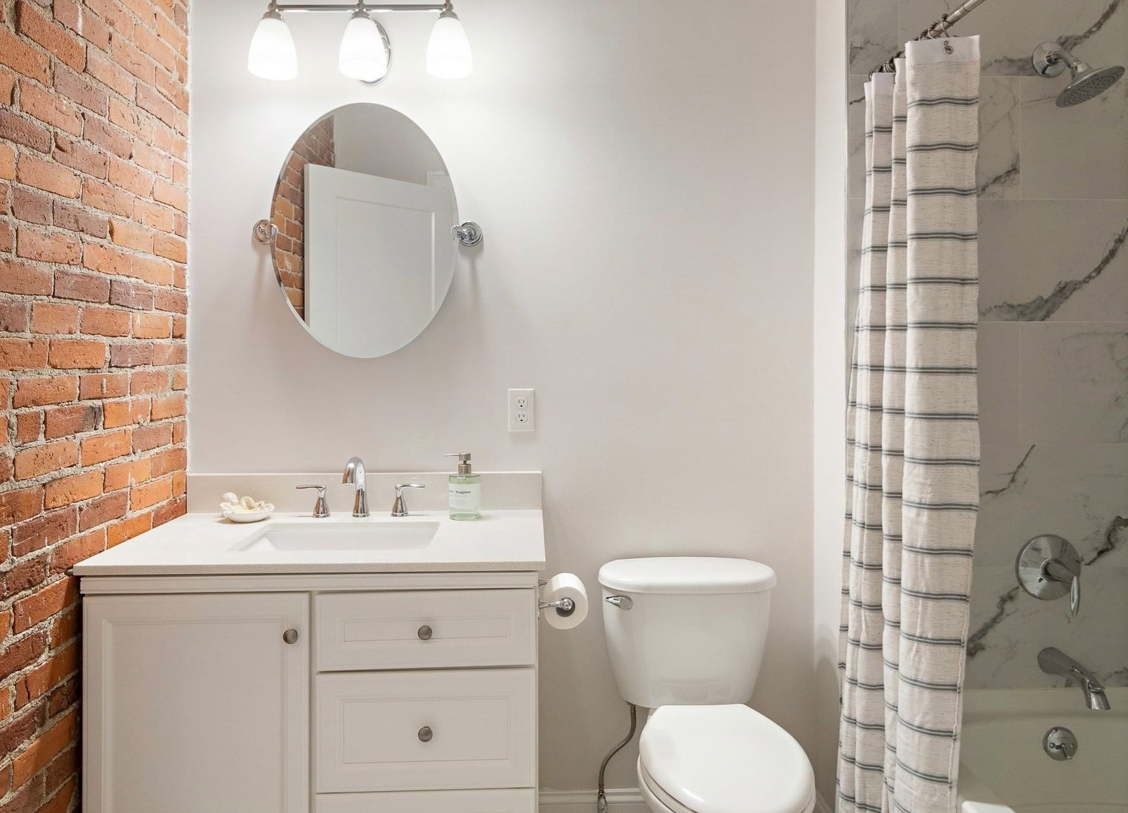 10 Congress St #301 Amesbury — Photo 16 of 19