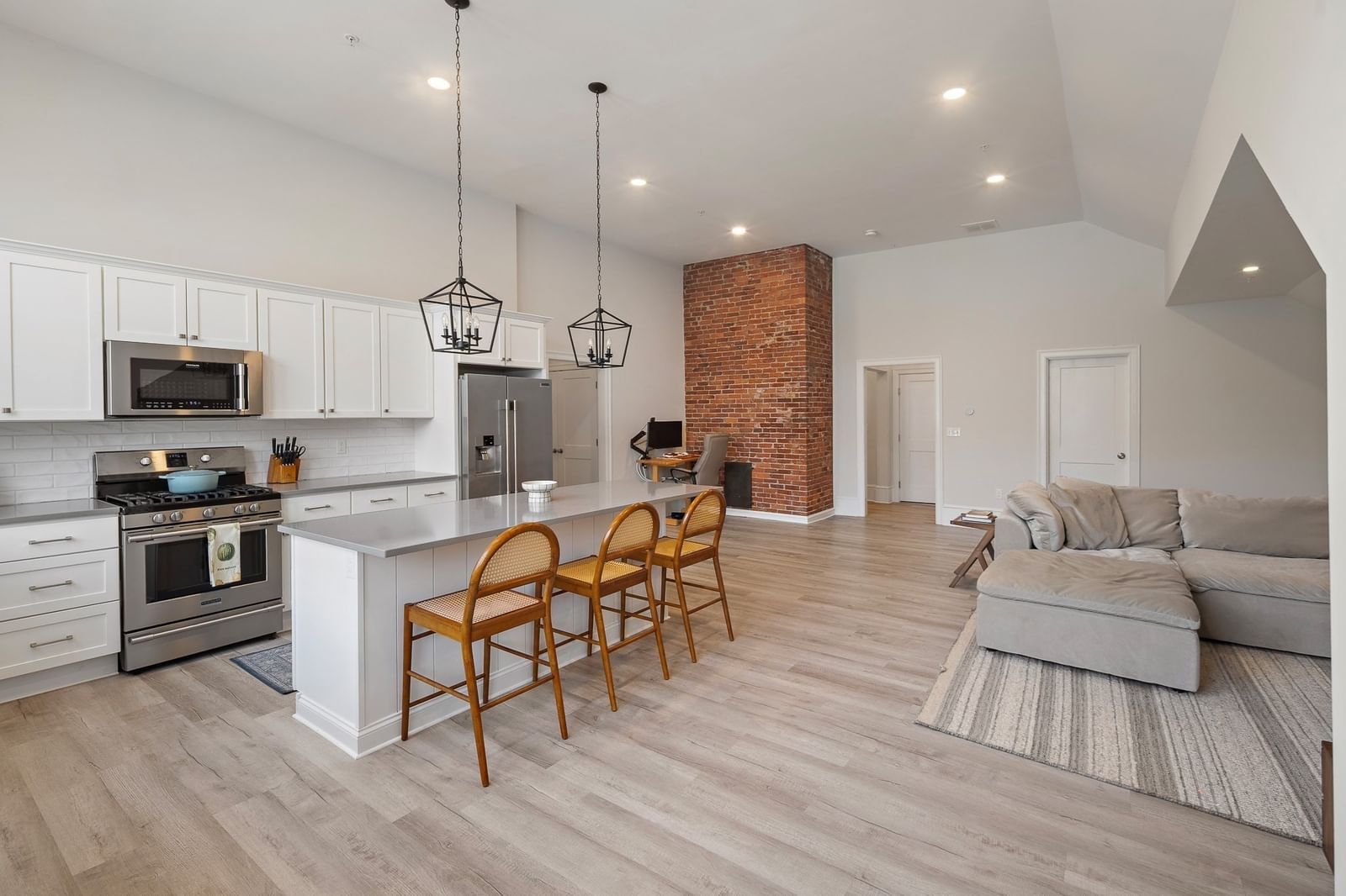 10 Congress St #301 Amesbury — Photo 5 of 19