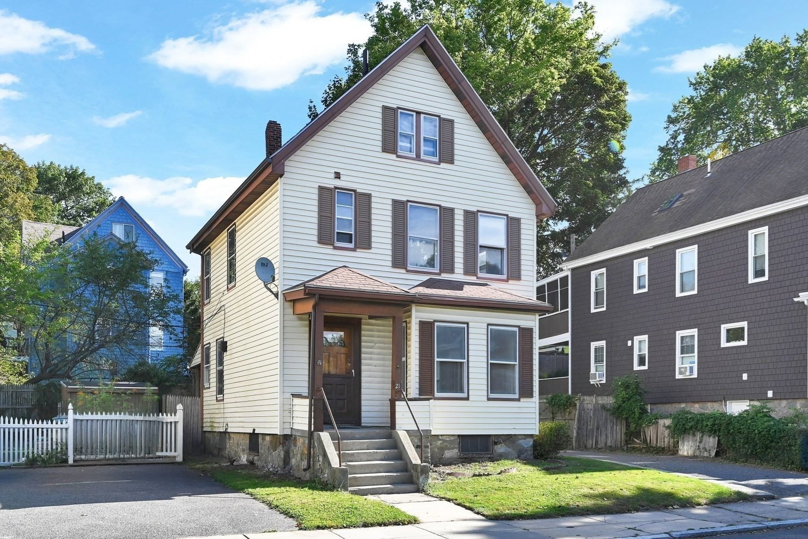 21 Ardale St Boston — Photo 2 of 29
