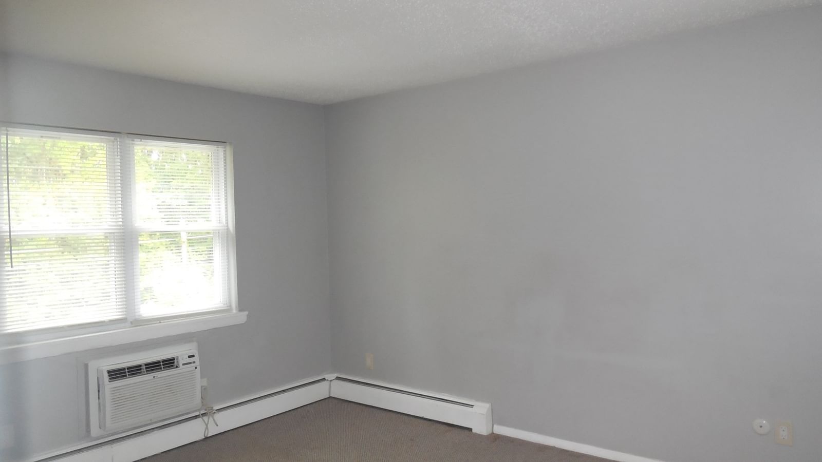 261 Regency Park Dr #261 Agawam — Photo 8 of 13