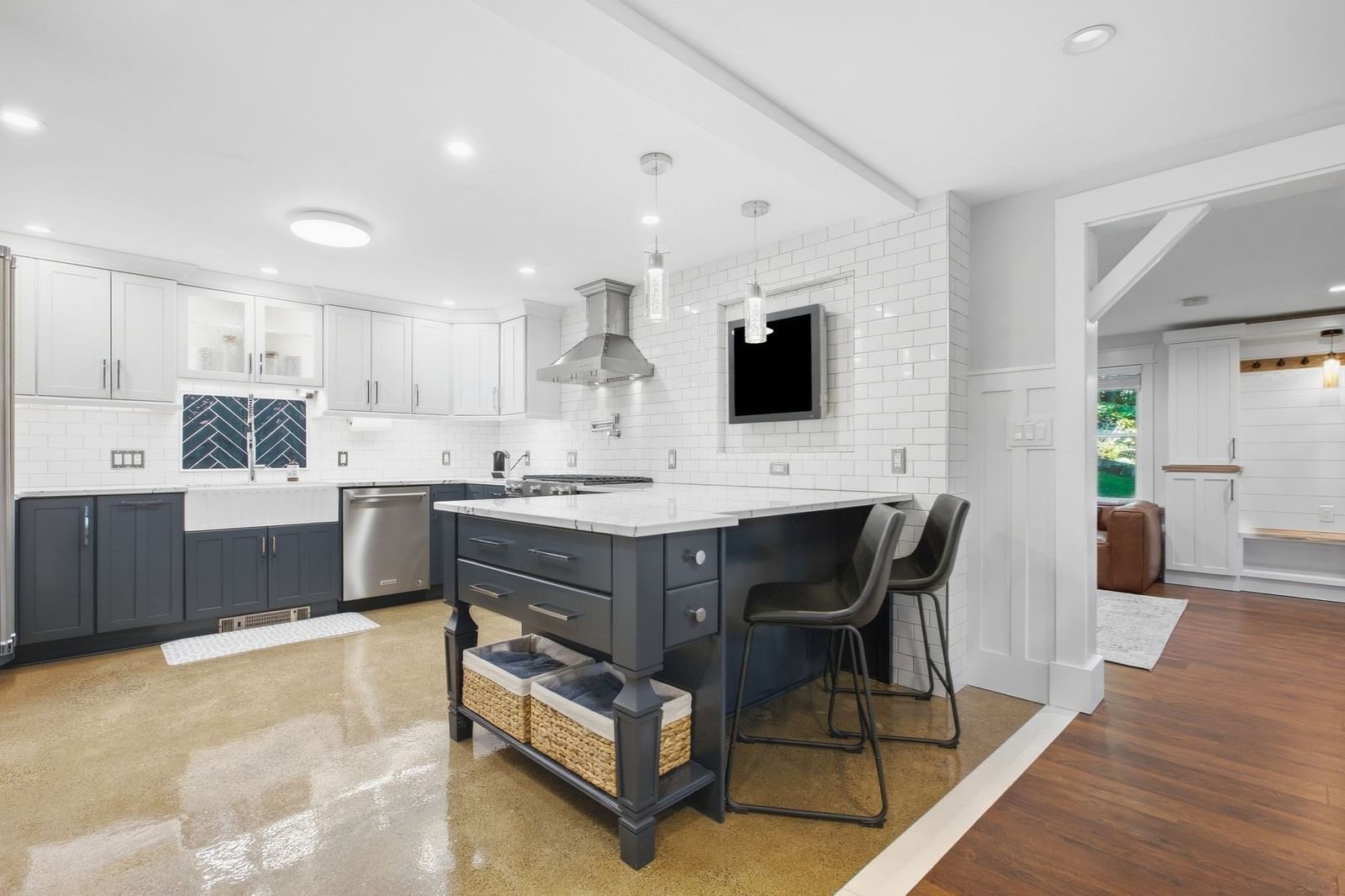 203 Winn St Burlington — Photo 38 of 42
