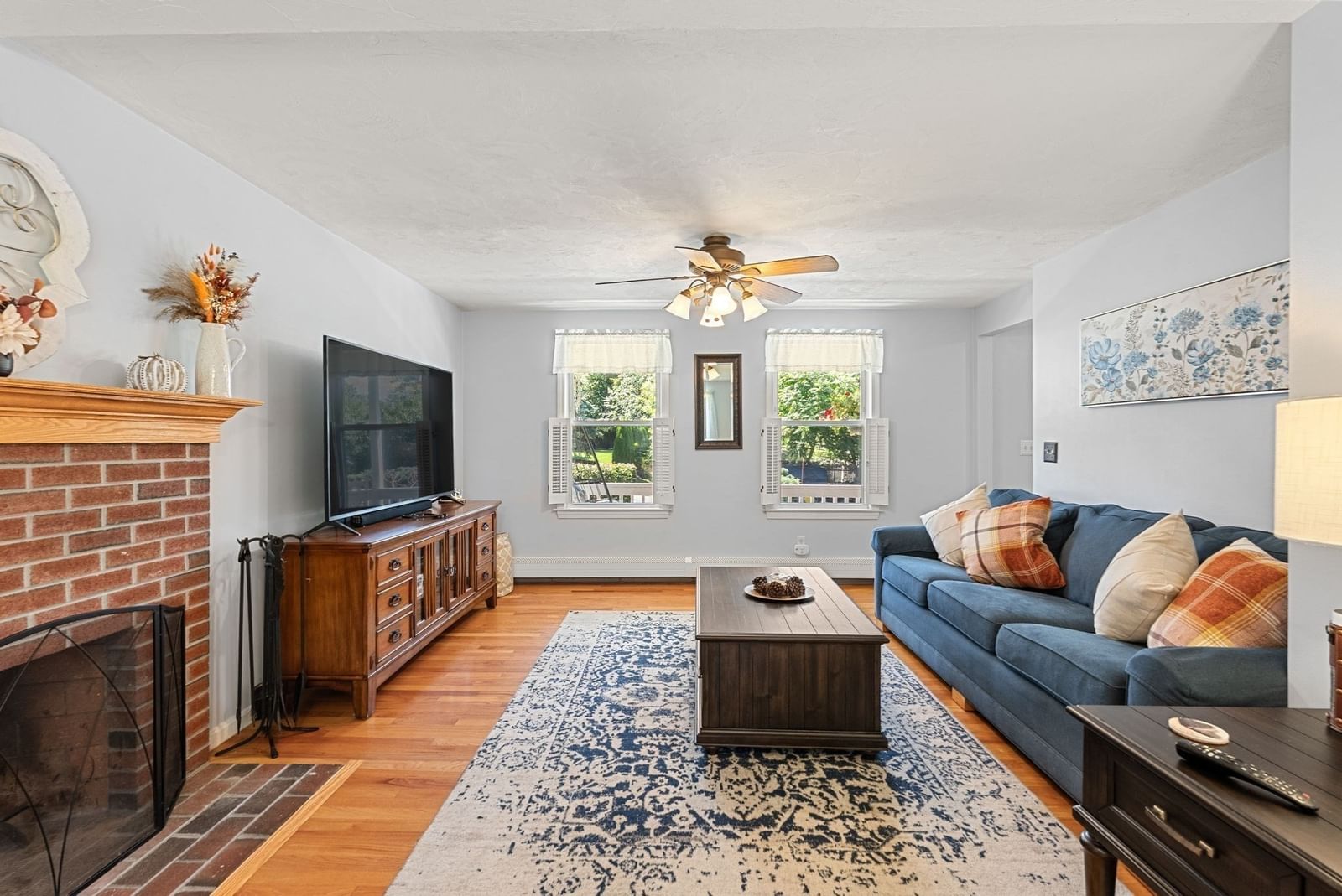 6 Cumberland St Attleboro — Photo 3 of 35