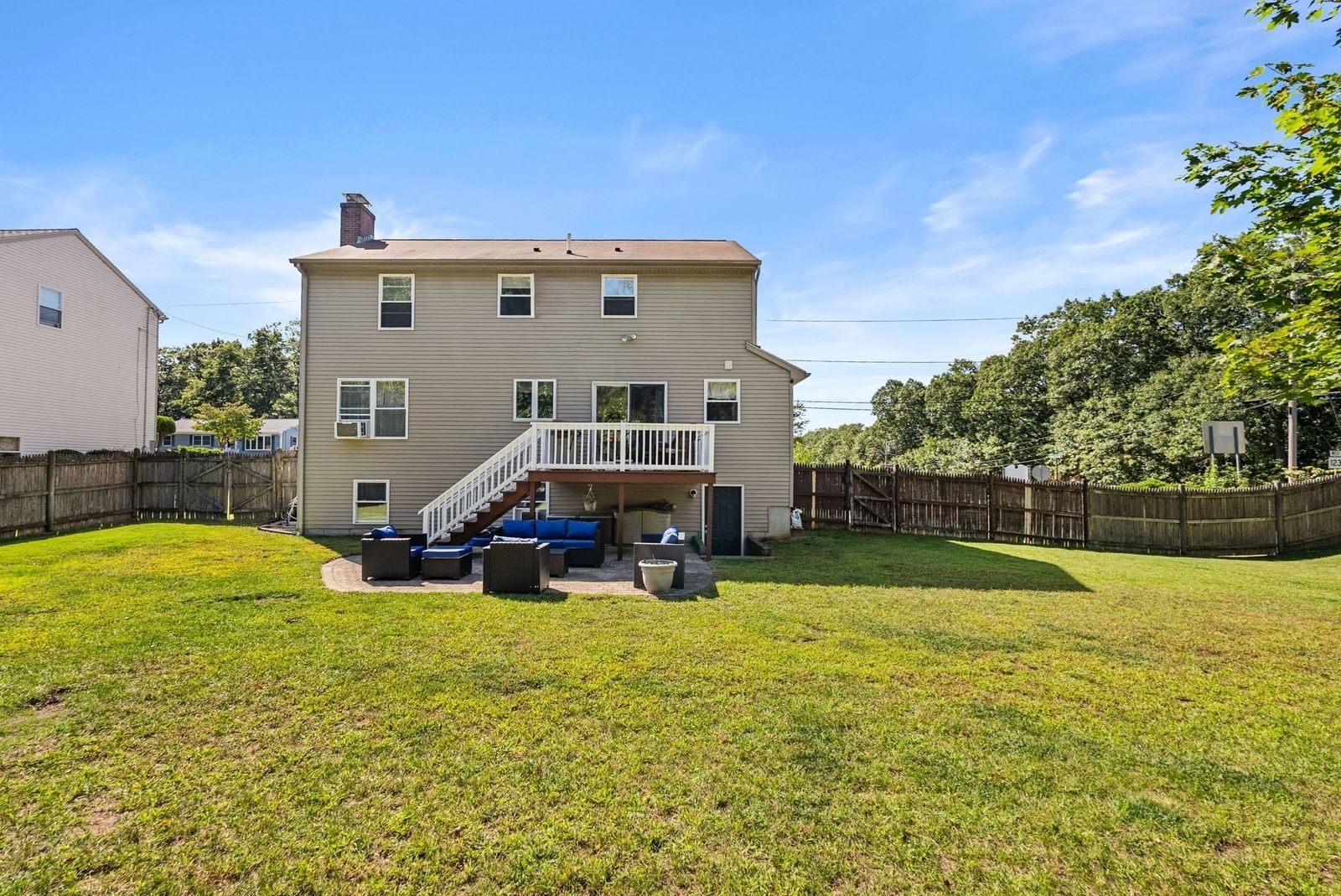 6 Cumberland St Attleboro — Photo 34 of 35