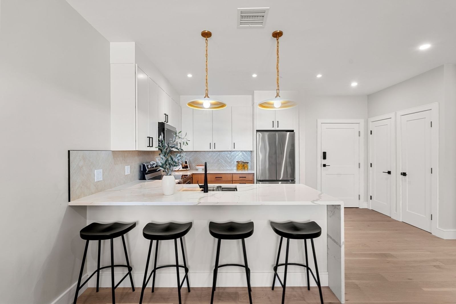 27 Guild Street #106 Boston — Photo 10 of 29