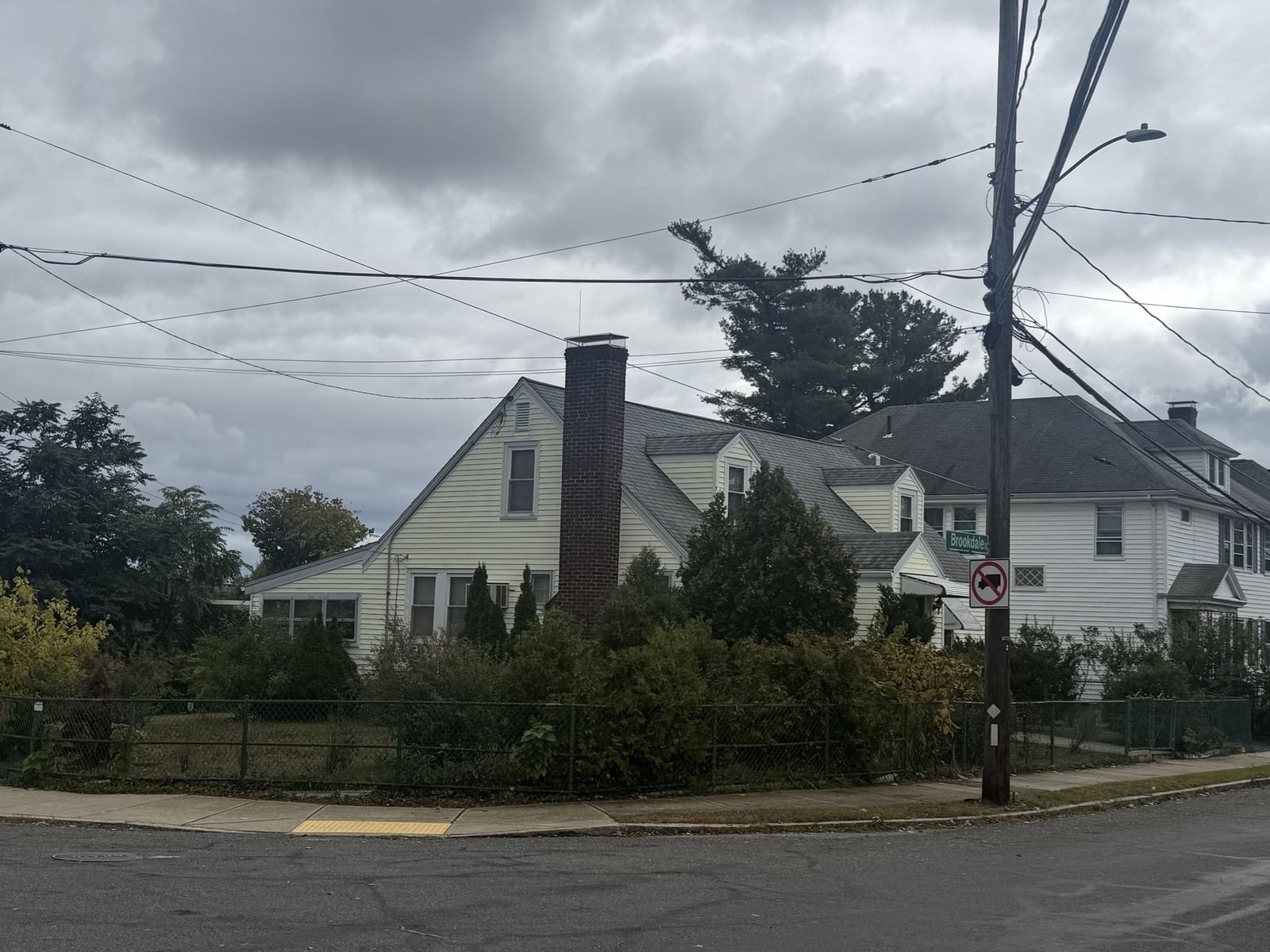 19 Brookdale Rd Arlington — Photo 10 of 13