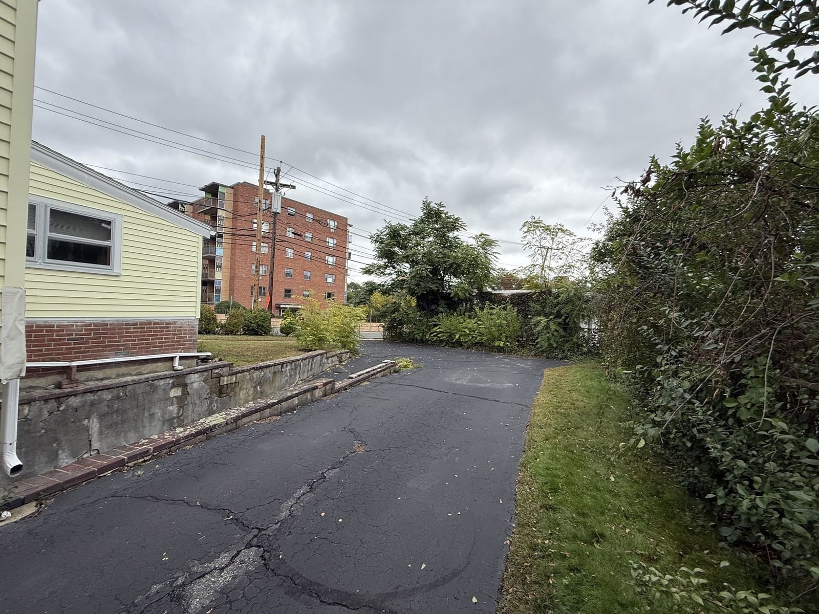 19 Brookdale Rd Arlington — Photo 7 of 13