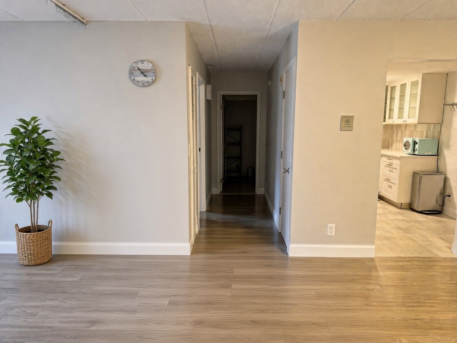 185 Quincy Shore Dr #24 Quincy — Photo 5 of 7