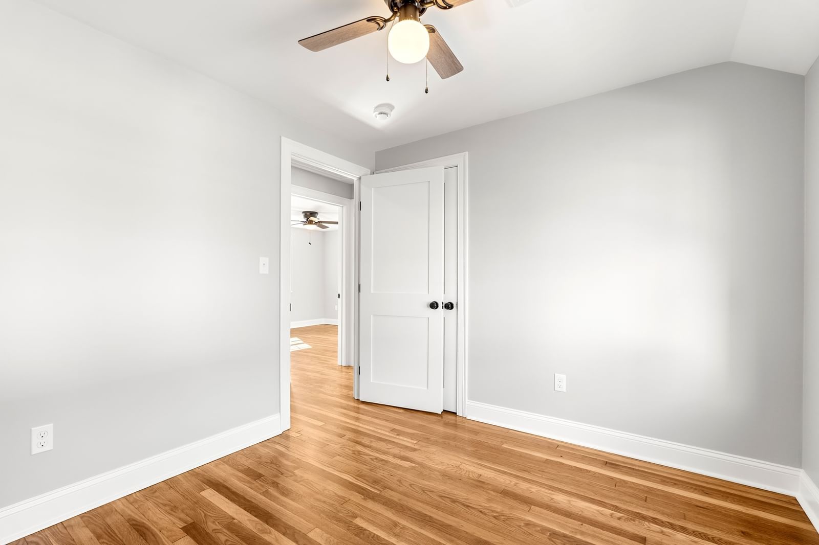 36 Macarthur Blvd Danvers — Photo 33 of 38