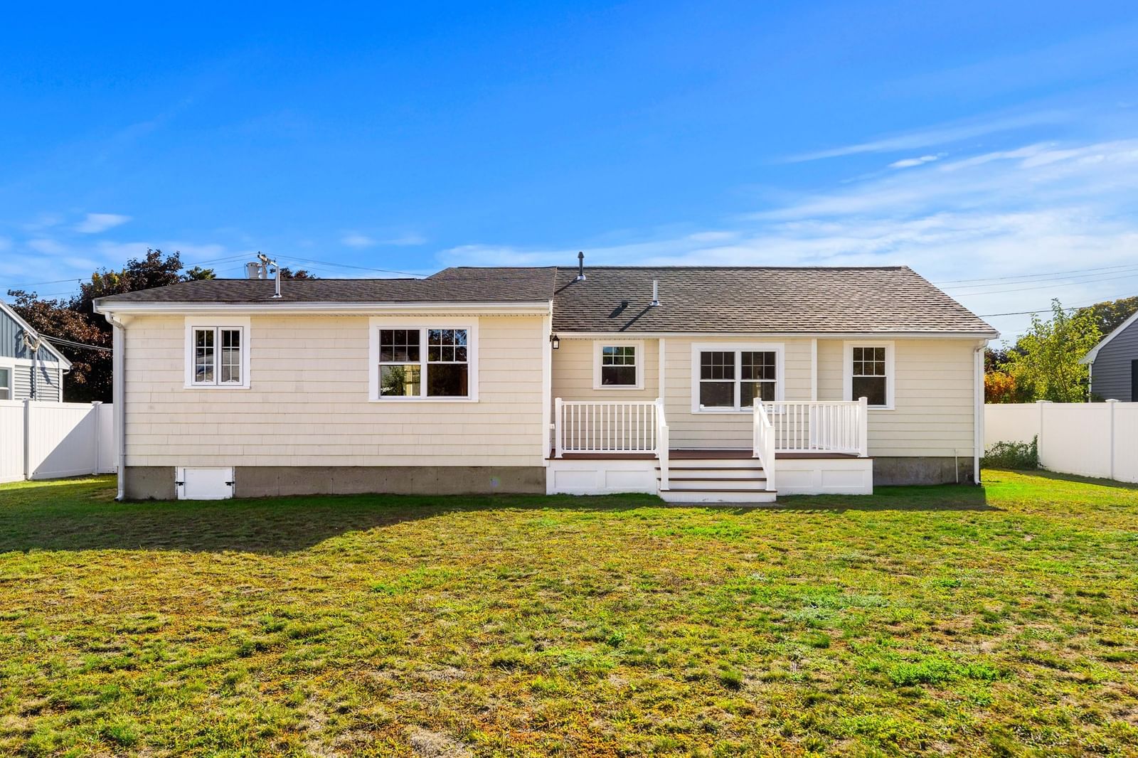36 Macarthur Blvd Danvers — Photo 7 of 38