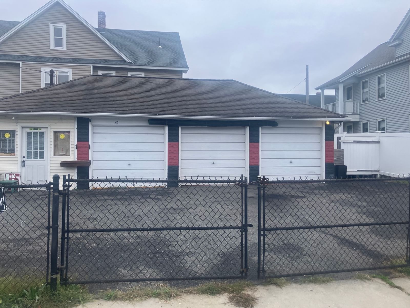 57 Home St Springfield — Photo 3 of 6