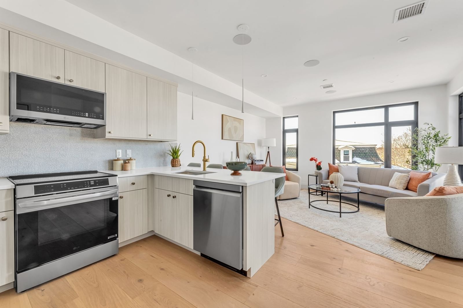 34 Oak Street #102 Boston — Photo 2 of 35