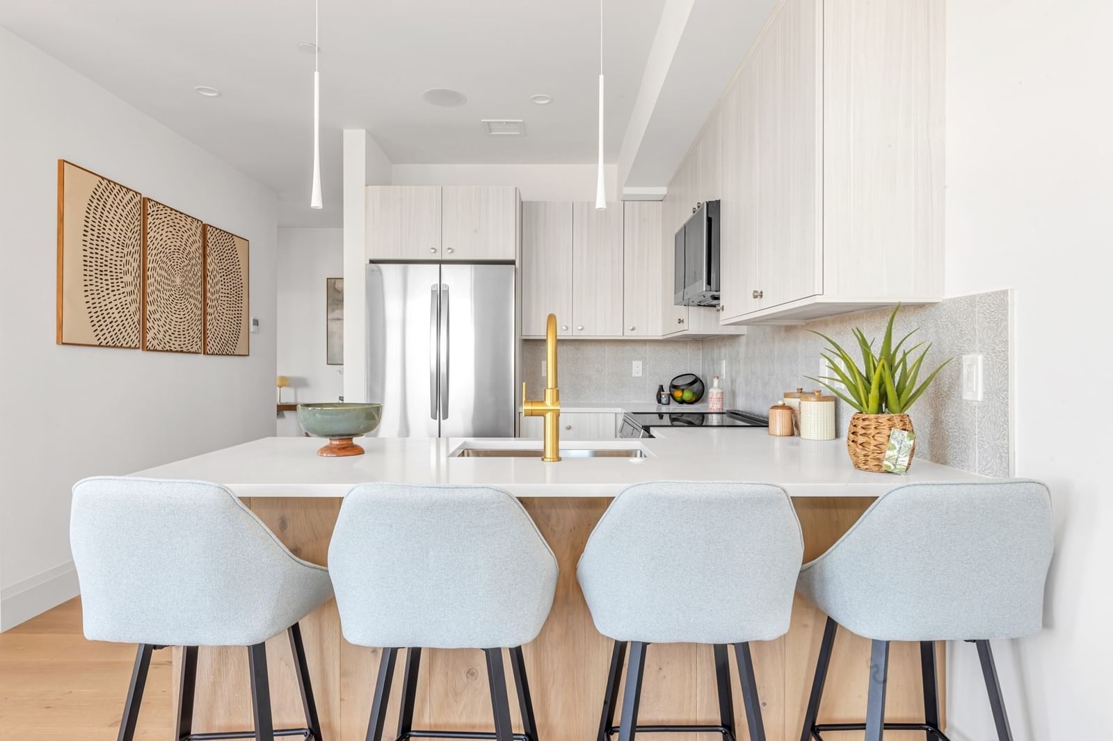 34 Oak Street #102 Boston — Photo 3 of 35