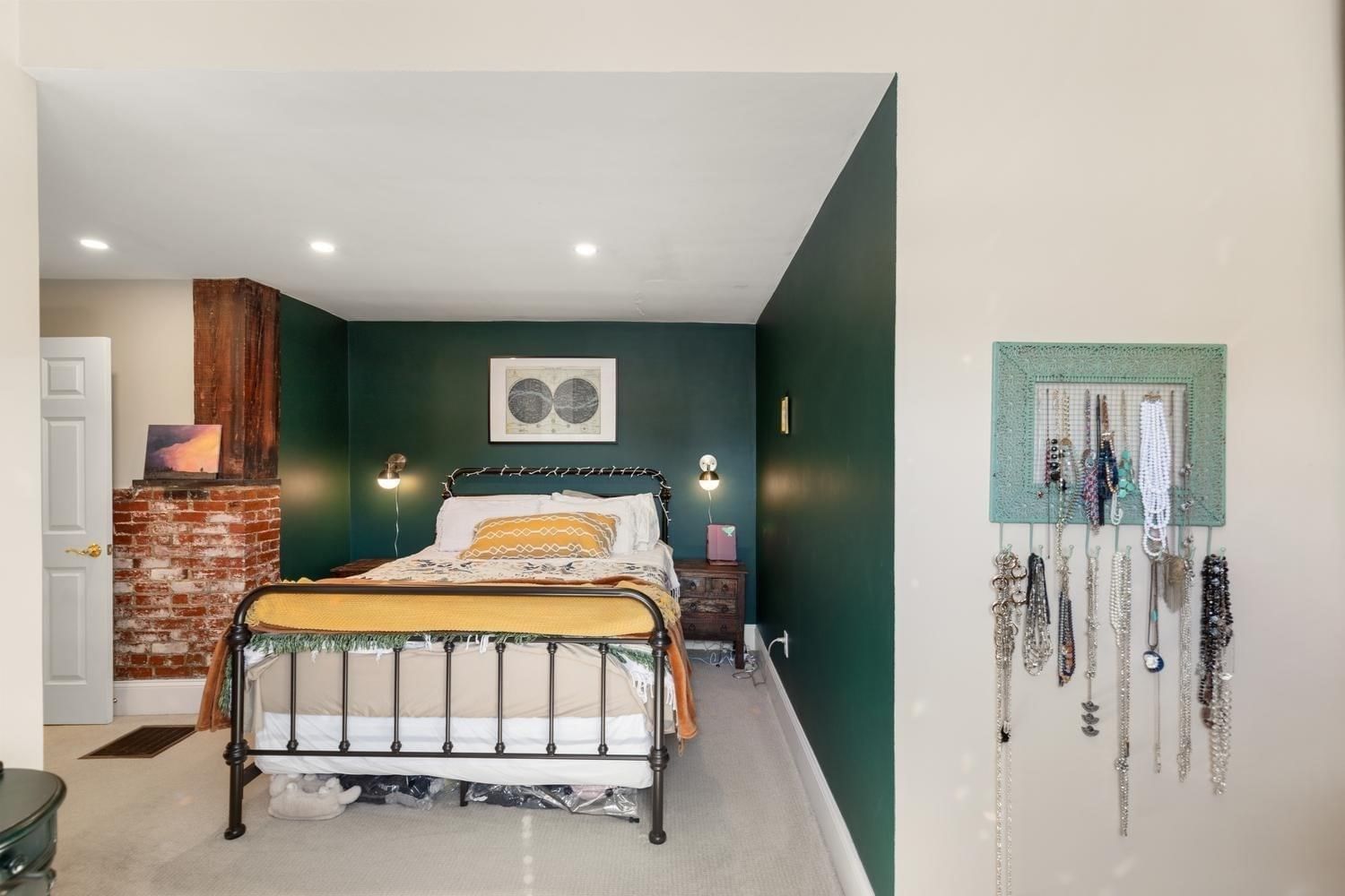 181 North St #213 Salem — Photo 16 of 29
