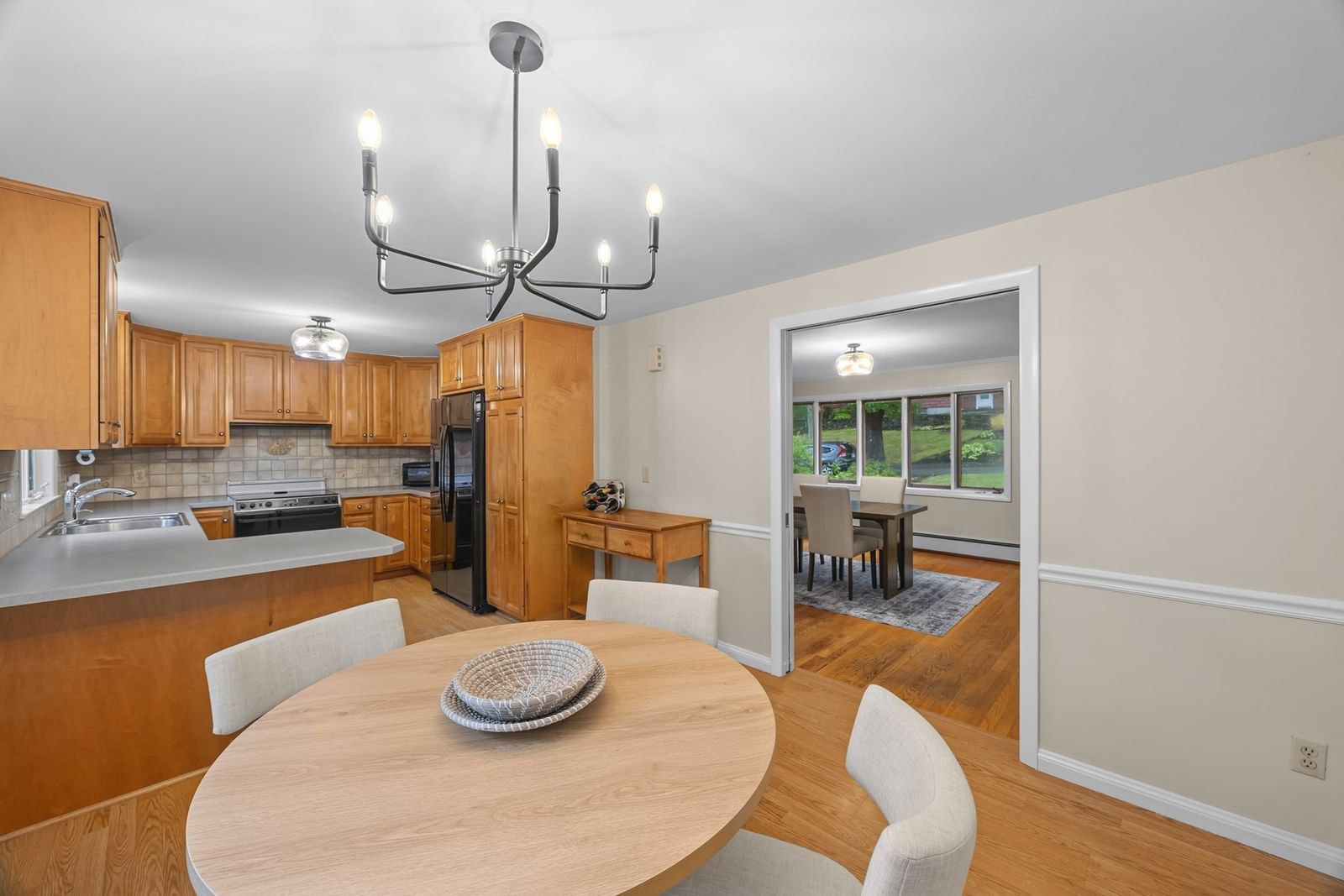 35 Harvey Lane Westborough — Photo 9 of 34