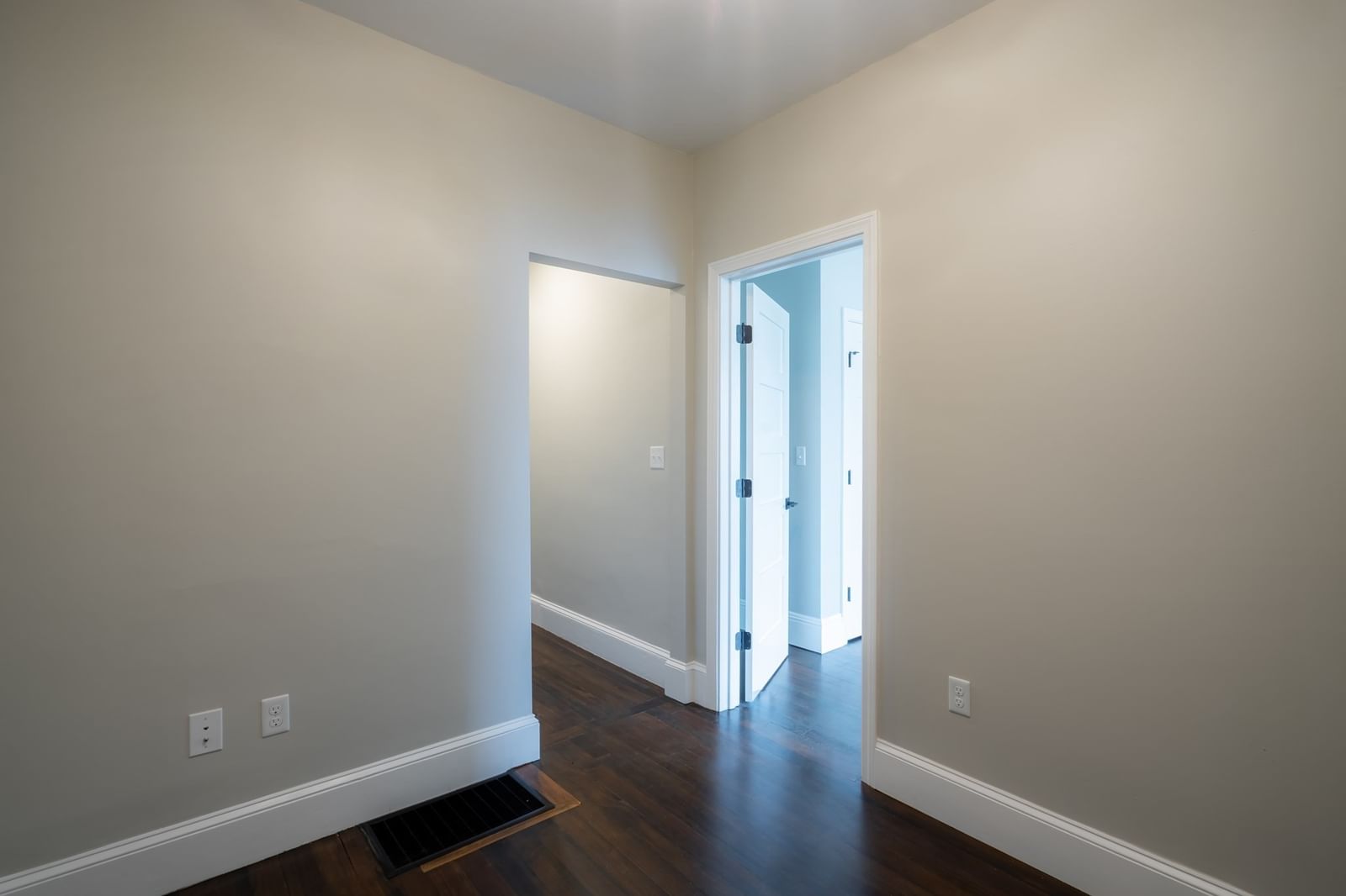 101 Draper St #1 Boston — Photo 9 of 14