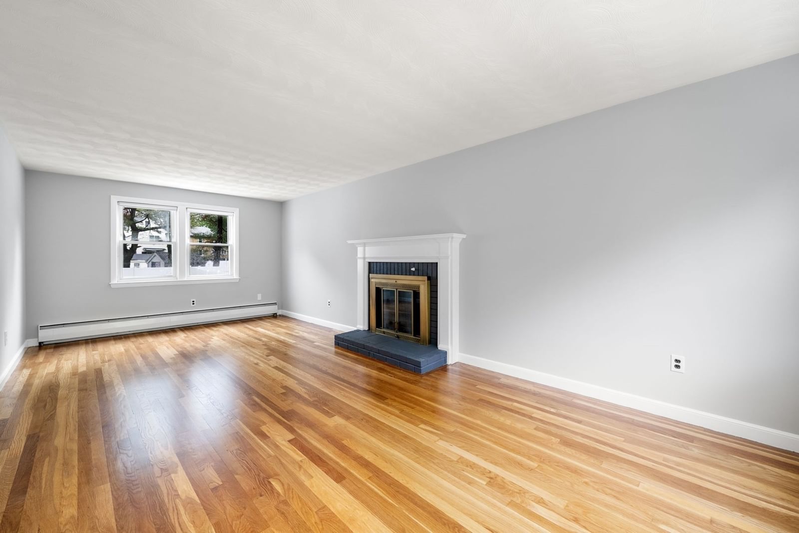 23 Christopher Drive Milton — Photo 3 of 40